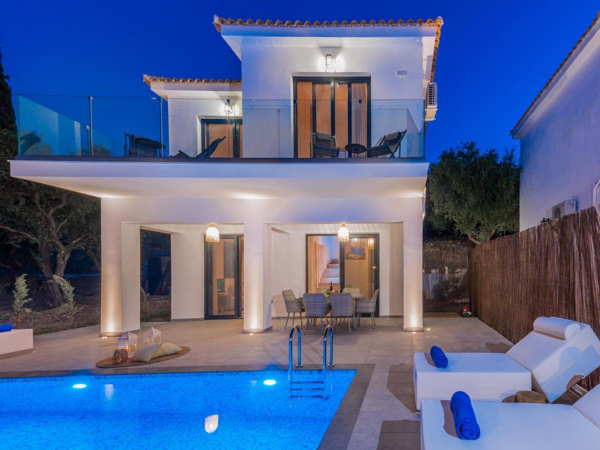 Queen Of Zakynthos Luxury Villas アモウディ エクステリア 写真