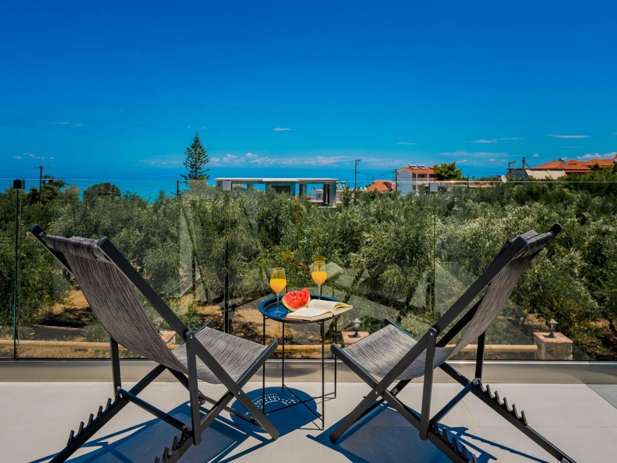 Queen Of Zakynthos Luxury Villas アモウディ エクステリア 写真