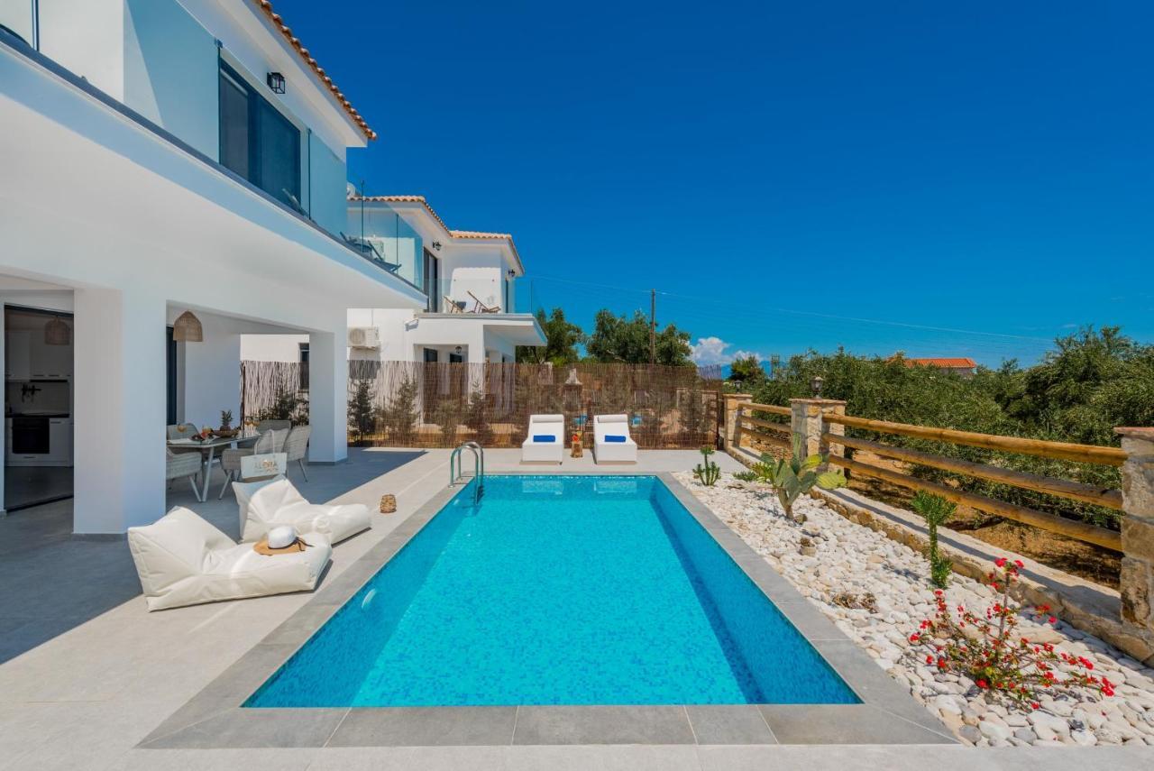 Queen Of Zakynthos Luxury Villas アモウディ エクステリア 写真