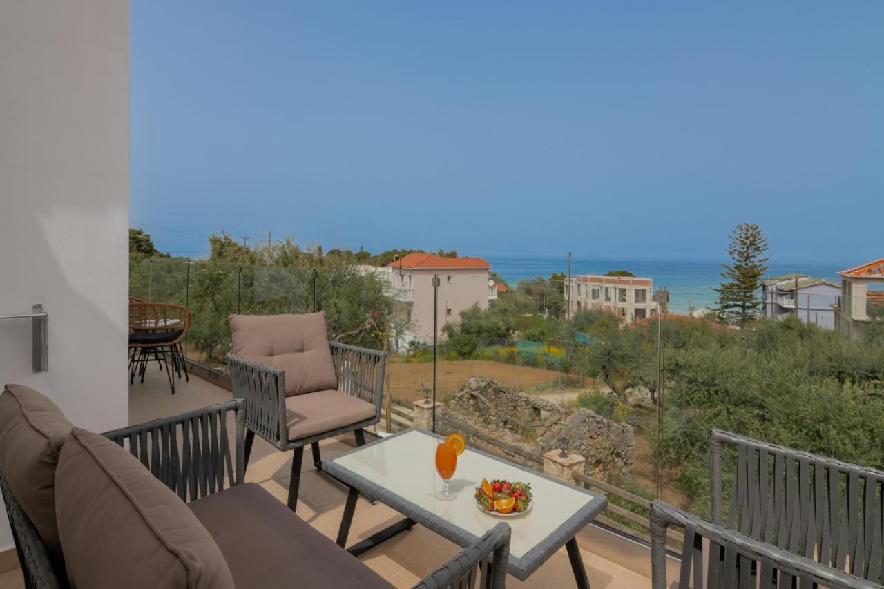 Queen Of Zakynthos Luxury Villas アモウディ エクステリア 写真