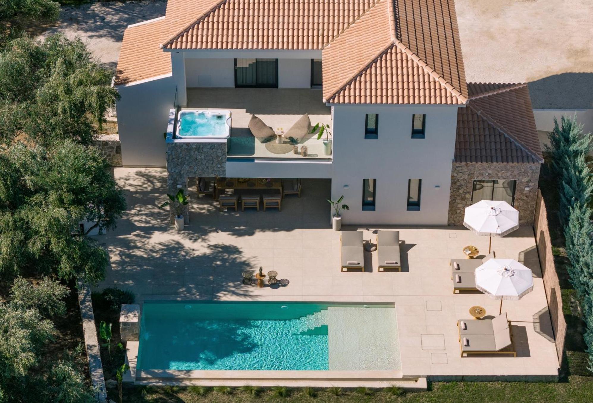 Queen Of Zakynthos Luxury Villas アモウディ エクステリア 写真